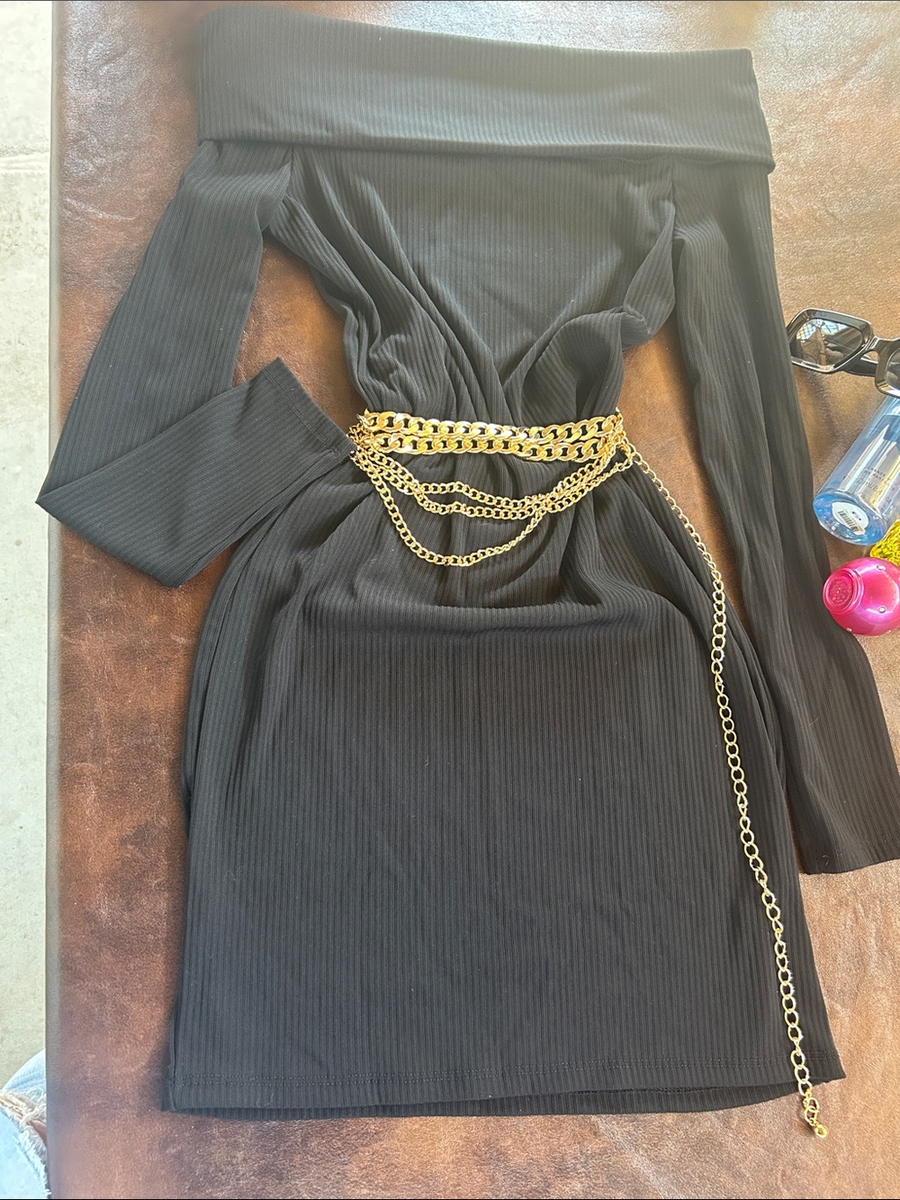 Off-Shoulder Black Ribbed Bodycon Dress with Gold Chain Accent
